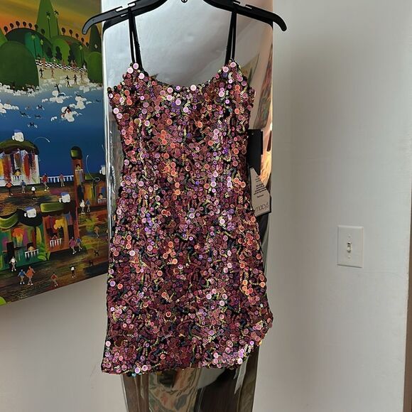 NWT CITY STUDIOS Juniors' Sequinned Sleeveless Bodycon Dress - Picture 5 of 8